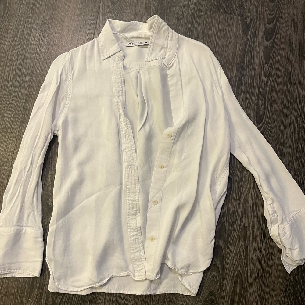 White Zara blouse, size Medium